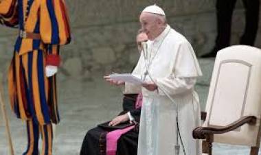 El Papa Francisco Invita a Sonreir