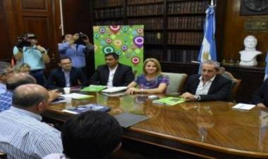 Corrientes: No hubo acuerdo con los docentes y los gremios piden hablar con Valdés