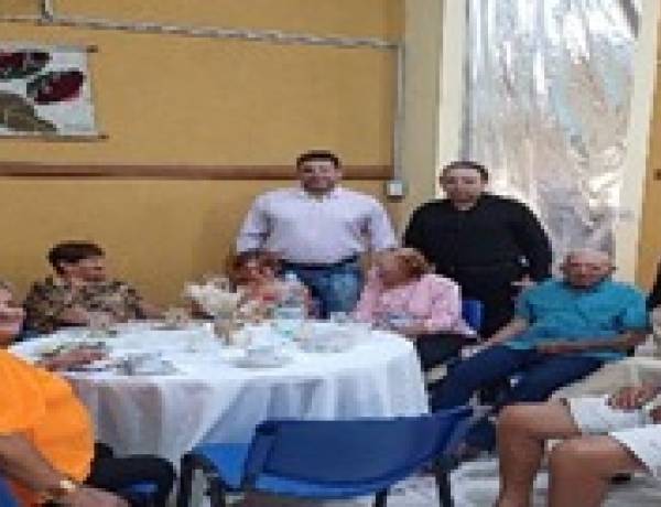 Adultos Mayores.