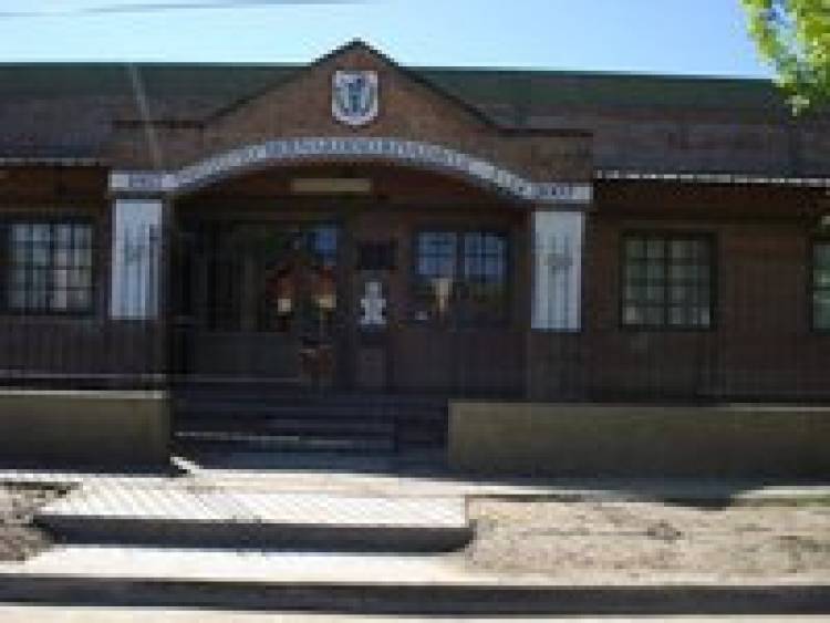 Comunidad Educativa del Instituto Bernardino Rivadavia 1-14.