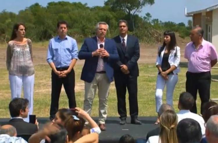 Alberto Fernández: "Nadie puede sentirse bien sabiendo que hay un 40? pobreza"