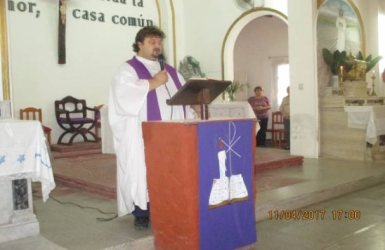 Parroquia Nuestra Señora del Carmén La Parroquia Nuestra Señora del Carmen de Sauce, hizo su apertura el miércoles 27 de mayo de 2020.